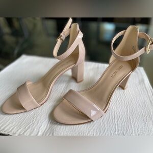 Nine West Heels Size 5 in Natural. Has adjustable ankle straps. Used with box.